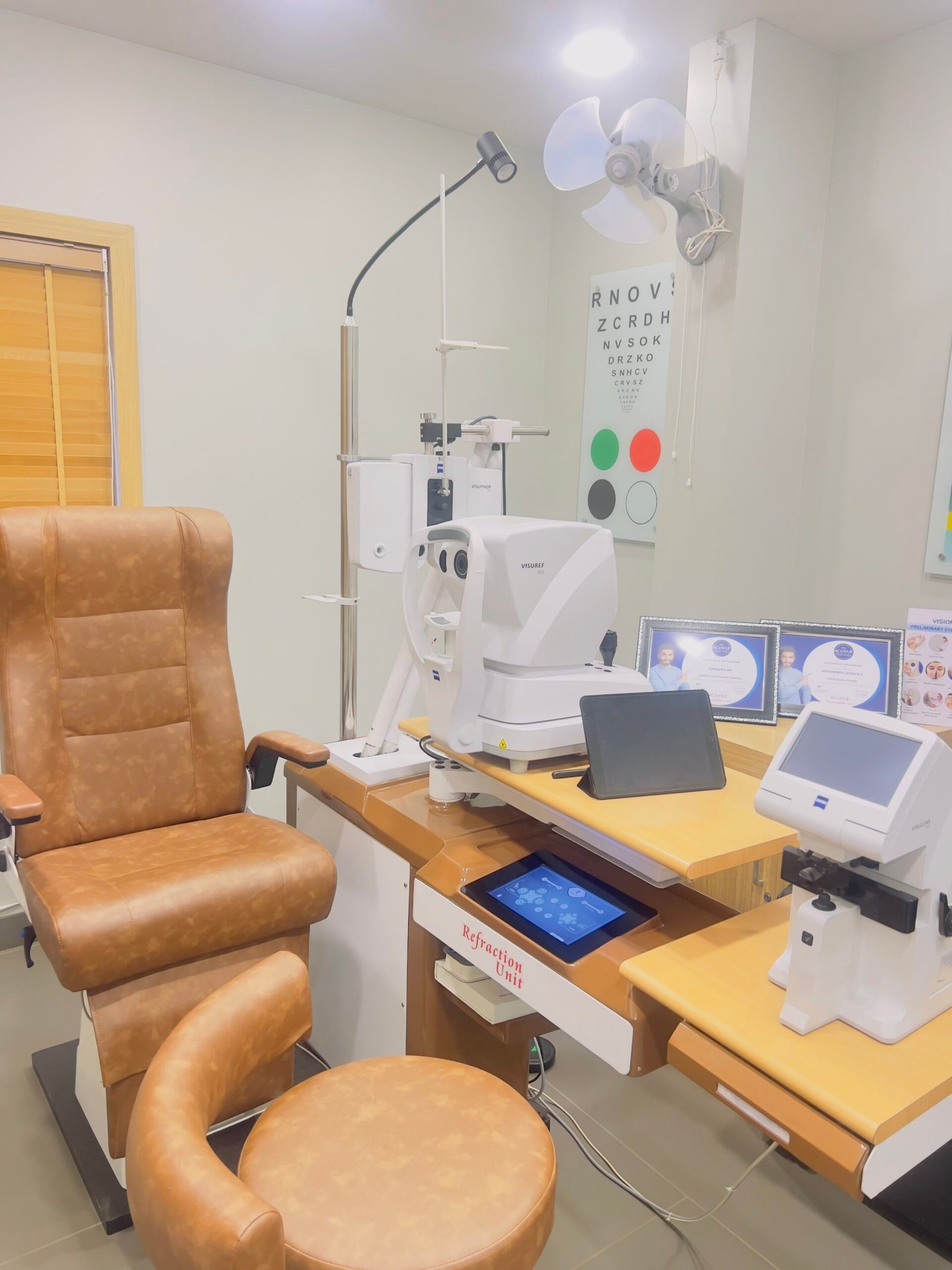 Zero Error Refraction & precision eye power testing at Vision Plus Eye Care Kannur